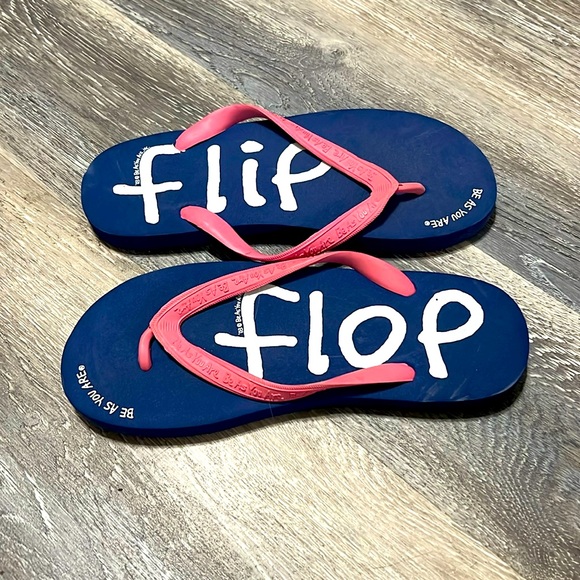 Be As You Are Flip Flops - Picture 1 of 2